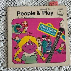 Columbia Records: Sesame Street People & Play Book